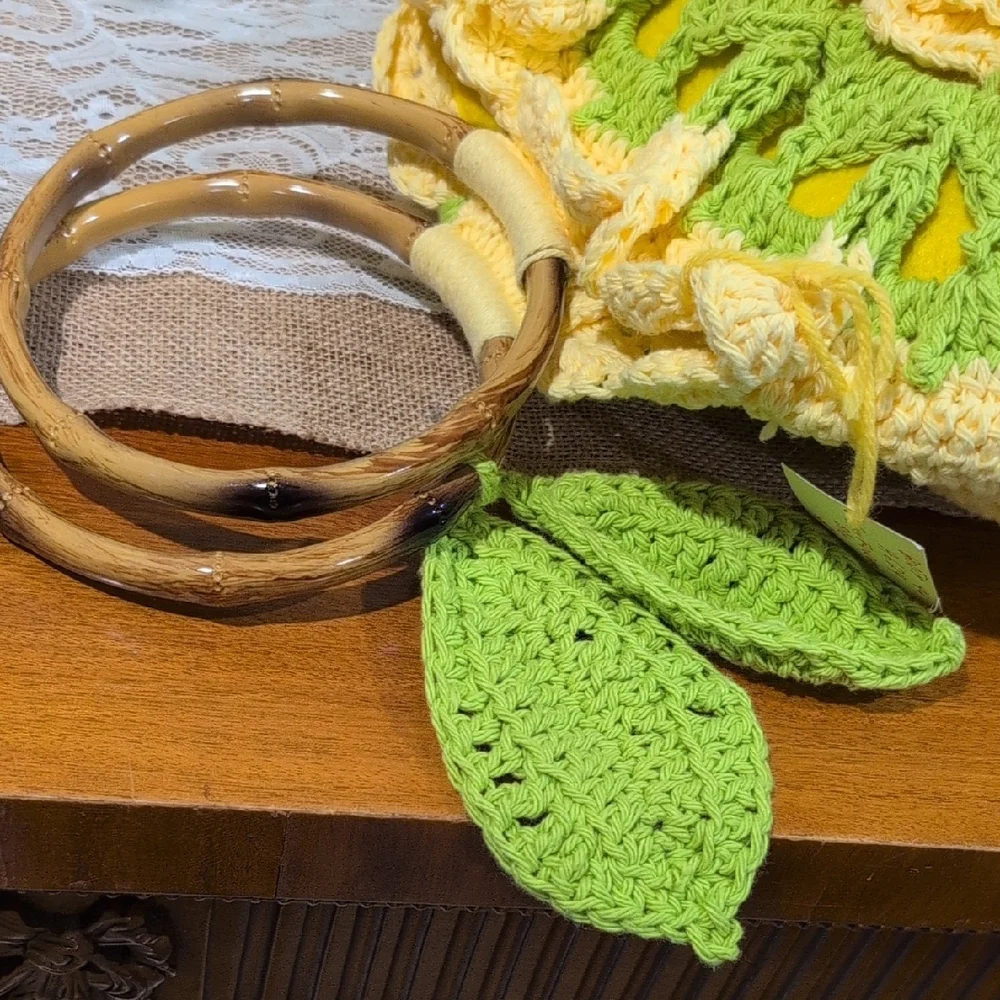 NWOT HANDMADE One Of A Kind - Crochet Sunflower Bag - Green and Yellow - Picture 1 of 7